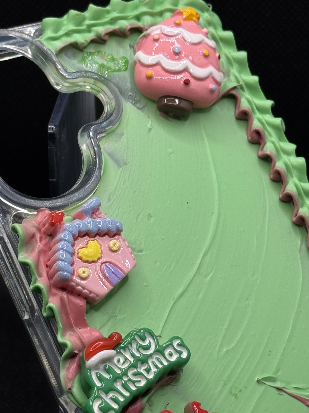 Navidad en verde — detalle de carcasa hecha por Nolai Deco
